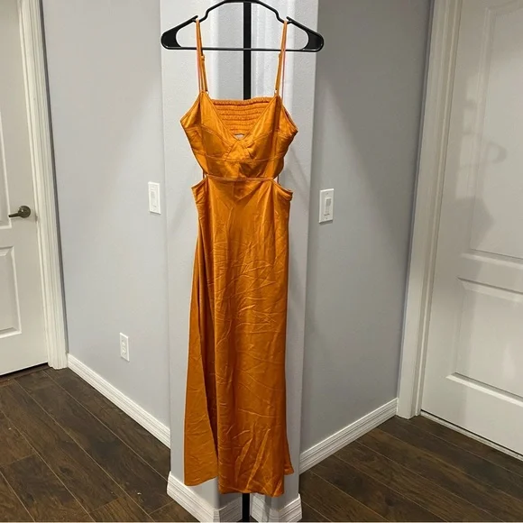 A.L.C. Blakely Cut Out Midi Dress in Rust Orange Size 10 Satin Flaw - Picture 2 of 14